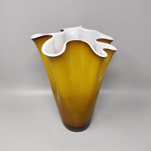 Load image into Gallery viewer, 1960s Astonishing &quot;Fazzoletto&quot; Vase By Ca&#39; Dei Vetrai in Murano Glass. Made in Italy Madinteriorart by Maden
