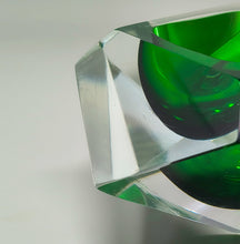 Load image into Gallery viewer, 1960s Astonishing Green Ashtray or Vide Poche By Flavio Poli for Seguso Madinteriorart by Maden