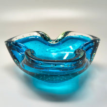 Load image into Gallery viewer, 1960s Mid-century Blue Ashtray or Catchall in Bullicante Murano Glass by Flavio Poli. Madinteriorart by Maden
