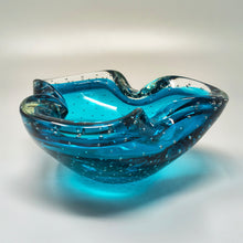 Load image into Gallery viewer, 1960s Mid-century Blue Ashtray or Catchall in Bullicante Murano Glass by Flavio Poli. Madinteriorart by Maden
