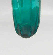 Load image into Gallery viewer, 1970s Astonishing Emerald Green "Fazzoletto" Vase By Michielotto in Murano Glass. Made in Italy Madinteriorart by Maden