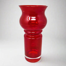 Load image into Gallery viewer, 1970s Astonishing Tamara Aladin Vase Tulppaani (#1513) for Riihimaki/Riihimaen Lasi Oy Madinteriorart by Maden