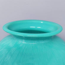 Load image into Gallery viewer, 1970s Exquisite Handcrafted Murano Vase by V.A.M. in Murano Glass. Made in Italy Madinteriorart by Maden