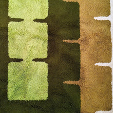 Load image into Gallery viewer, 1970s Gorgeous Geometric Space Age Rug in Wool. Made in Italy Madinteriorart by Maden