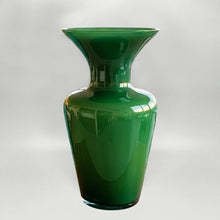 Load image into Gallery viewer, 1970s Italian Murano Blown Glass Emerald Green Vase by Maestro del Vetro. Madinteriorart by Maden