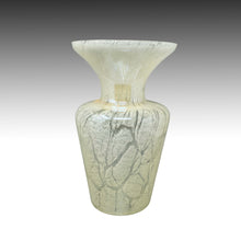 Load image into Gallery viewer, 1970s Luxury handcrafted Green Vase in Murano glass by Maestro del Vetro. Made in Italy. Madinteriorart by Maden