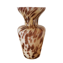 Load image into Gallery viewer, 1970s Luxury Handcrafted Vase in Murano Glass by Maestro del Vetro. Made in Italy Madinteriorart by Maden
