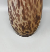 Load image into Gallery viewer, 1970s Luxury Handcrafted Vase in Murano Glass by Maestro del Vetro. Madinteriorart by Maden