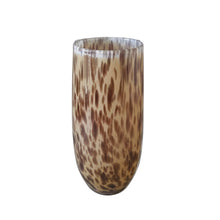 Load image into Gallery viewer, 1970s Luxury Handcrafted Vase in Murano Glass by Maestro del Vetro. Madinteriorart by Maden