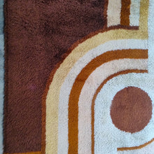Load image into Gallery viewer, 1970s Museum-Grade Avant-Garde Wool Rug The Epithet of Space Age Luxury. Made in Italy tappeto Madinteriorart by Maden