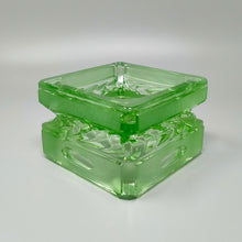 Load image into Gallery viewer, 1970s Stunning Green Smoking Set By Antonio Imperatore in Murano Glass. Made in Italy Madinteriorart by Maden