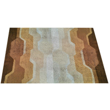 Load image into Gallery viewer, Mid-Century Modern Space Age Italian Wool Rug with Geometric Pattern, 1970s tappeto Madinteriorart by Maden