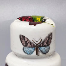 Load image into Gallery viewer, 1950s Fornasetti Paperweight in Porcelain by Piero Fornasetti Madinteriorartshop by Maden