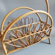 Load image into Gallery viewer, 1960s Gorgeous Magazine Rack by Franco Albini. Made in Italy Madinteriorart by Maden