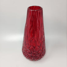 Load image into Gallery viewer, 1960s Gorgeous Red Vase in Murano Glass By Ca dei Vetrai. Made in Italy Madinteriorart by Maden