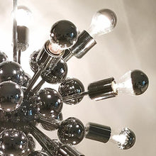 Load image into Gallery viewer, 1970s Astonishing Chandelier Sputnik by Goffredo Reggiani in Chrome. Made in Italy Madinteriorart by Maden