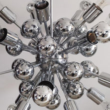 Load image into Gallery viewer, 1970s Astonishing Chandelier Sputnik by Goffredo Reggiani in Chrome. Made in Italy Madinteriorart by Maden