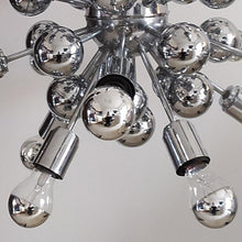 Load image into Gallery viewer, 1970s Astonishing Chandelier Sputnik by Goffredo Reggiani in Chrome. Made in Italy Madinteriorart by Maden