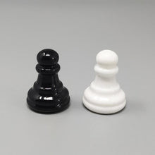 Load image into Gallery viewer, 1970s Gorgeous Black and White Chess Set in Volterra Alabaster Handmade Made in Italy Madinteriorart by Maden