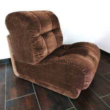 Load image into Gallery viewer, 1970s Pair of Armchairs by Guido Faleschini for Mariani - Pace Collection Madinteriorart by Maden