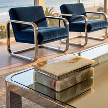 Load image into Gallery viewer, 1960s Astonishing Box in Onyx. Made in Italy Madinteriorart by Maden
