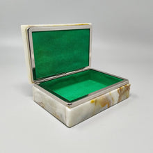 Load image into Gallery viewer, 1960s Astonishing Box in Onyx. Made in Italy Madinteriorart by Maden
