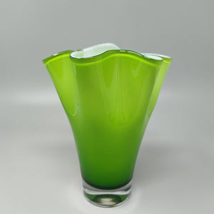 1960s Astonishing Green Vase "Fazzoletto" By Ca' Dei Vetrai in Murano Glass. Made in Italy Madinteriorart by Maden