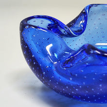 Load image into Gallery viewer, 1960s Mid-century Ashtray or Catchall in Bullicante Murano Glass by Flavio Poli Madinteriorart by Maden
