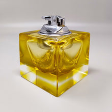 Load image into Gallery viewer, 1960s Stunning Yellow Table Lighter in Murano Sommerso Glass By Flavio Poli for Seguso Madinteriorart by Maden

