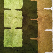 Load image into Gallery viewer, 1970s Gorgeous Geometric Space Age Rug in Wool. Made in Italy
