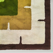 Load image into Gallery viewer, 1970s Gorgeous Geometric Space Age Rug in Wool. Made in Italy
