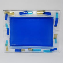 Load image into Gallery viewer, 1970s Astonishing Blue Tray By Albatros in Murano Glass. Made in Italy Madinteriorart by Maden
