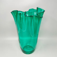 Load image into Gallery viewer, 1970s Astonishing Green "Fazzoletto" Vase By Michielotto in Murano Glass. Made in Italy Madinteriorart by Maden

