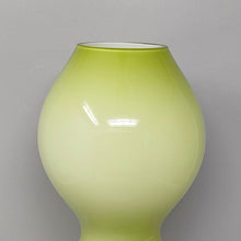 Load image into Gallery viewer, 1970s Astonishing Space Age Green Vase in Murano Glass. Made in Italy Madinteriorart by Maden
