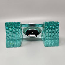 Load image into Gallery viewer, 1970s Astonishing Table Clock by Omodomo in Crystal. Made in Italy Madinteriorart by Maden
