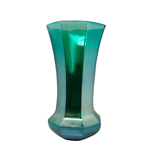 1970s Exquisited Handcrafted Green Vase by Ca dei Vetrai in Murano Glass. Made in Italy Madinteriorart by Maden