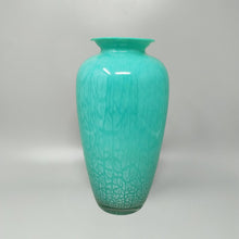 Load image into Gallery viewer, 1970s Exquisited Handcrafted Green Vase by V.A.M. in Murano Glass. Made in Italy Madinteriorart by Maden
