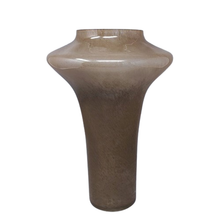 Load image into Gallery viewer, 1970s Gorgeous Beige Vase in Murano Glass by Dogi. Made in Italy
