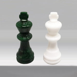 1970s Gorgeous Green and White Chess Set in Volterra Alabaster Handmade Made in Italy Madinteriorart by Maden