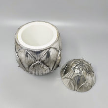 Load image into Gallery viewer, 1970s Gorgeous ice bucket &quot;Artichoke&quot; silver plated by Mauro Manetti for Fonderia d&#39;Arte Firenze. Madinteriorart by Maden
