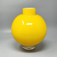 Load image into Gallery viewer, 1970s Gorgeous Yellow Vase by Ind. Vetraria Valdarnese. Made in Italy Madinteriorart by Maden
