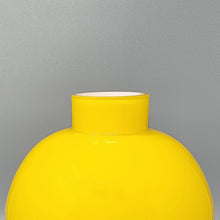 Load image into Gallery viewer, 1970s Gorgeous Yellow Vase by Ind. Vetraria Valdarnese. Made in Italy Madinteriorart by Maden
