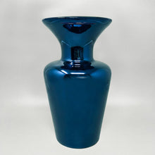 Load image into Gallery viewer, 1970s Italian Murano Blown Glass Blue Vase by Maestro del Vetro. Madinteriorart by Maden
