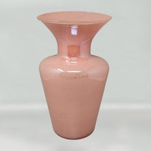 Load image into Gallery viewer, 1970s Murano Blown Antique Pink Vase by Maestro del Vetro
