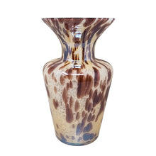 Load image into Gallery viewer, 1970s Luxury Handrafted Vase in Murano Glass by Maestro del Vetro. Made in Italy Madinteriorart by Maden
