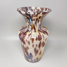 Load image into Gallery viewer, 1970s Luxury Handrafted Vase in Murano Glass by Maestro del Vetro. Made in Italy Madinteriorart by Maden
