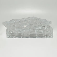Load image into Gallery viewer, 1970s Magnificent Crystal Box by Colle. Made in Italy Madinteriorart by Maden
