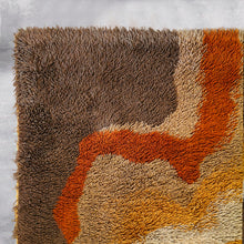Load image into Gallery viewer, 1970s Space Age Wool Rug | Mid-Century Modern Organic Wave Pattern. Made in Italy tappeto Madinteriorart by Maden

