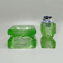 Load image into Gallery viewer, 1970s Stunning Green Smoking Set By Antonio Imperatore in Murano Glass. Made in Italy Madinteriorart by Maden
