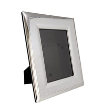 Load image into Gallery viewer, 1970s Stunning Photo Frame in Silver Plated with Glass. Made in Italy Madinteriorart by Maden
